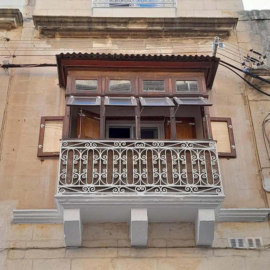 Limestone Sun Sliema