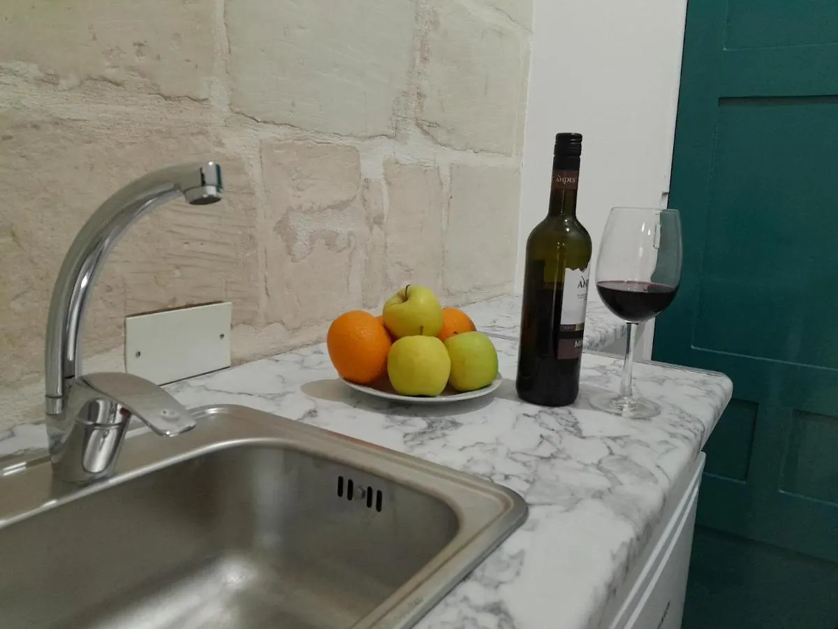 Limestone Sun Sliema Bed & Breakfast